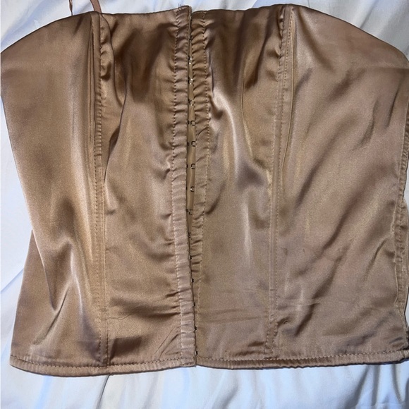 Super down revolve corset top - Picture 2 of 3